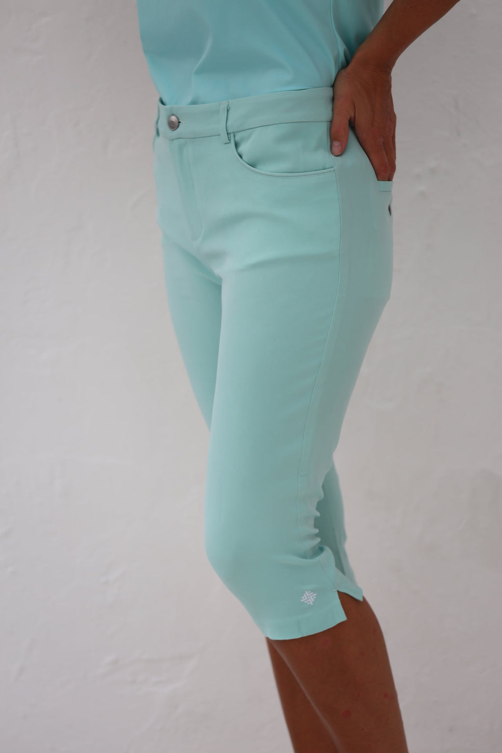 Golf Pedal Pushers Aqua