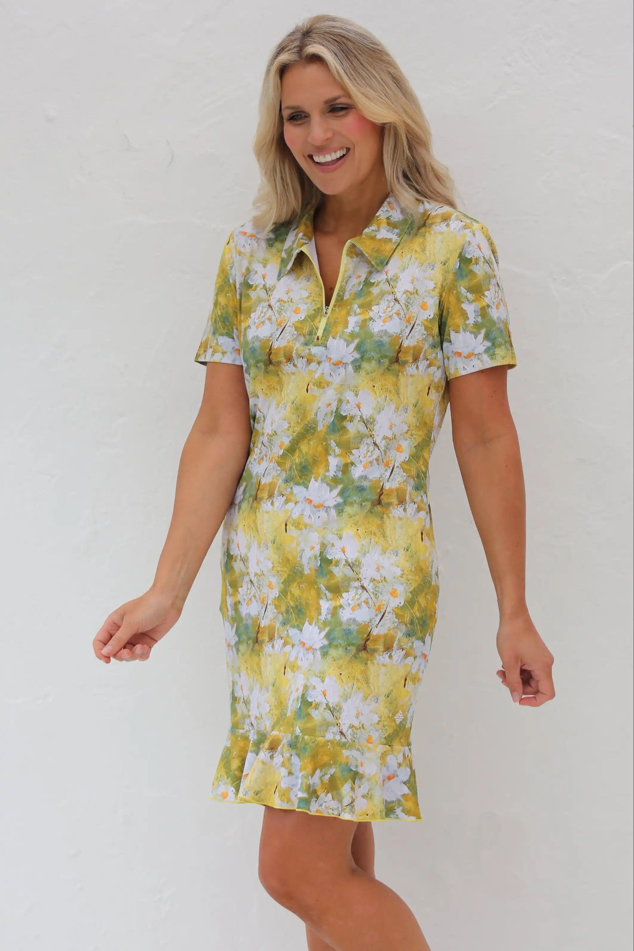Short Sleeve Frill Golf Dress Daisies